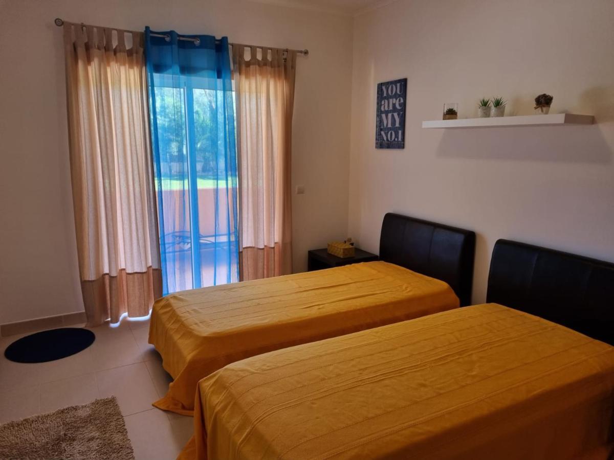 Marinho - 2 Bedroom 2 Bathroom Ground Floor Apartment With Communal Pool And Gardens Conceicao  Экстерьер фото
