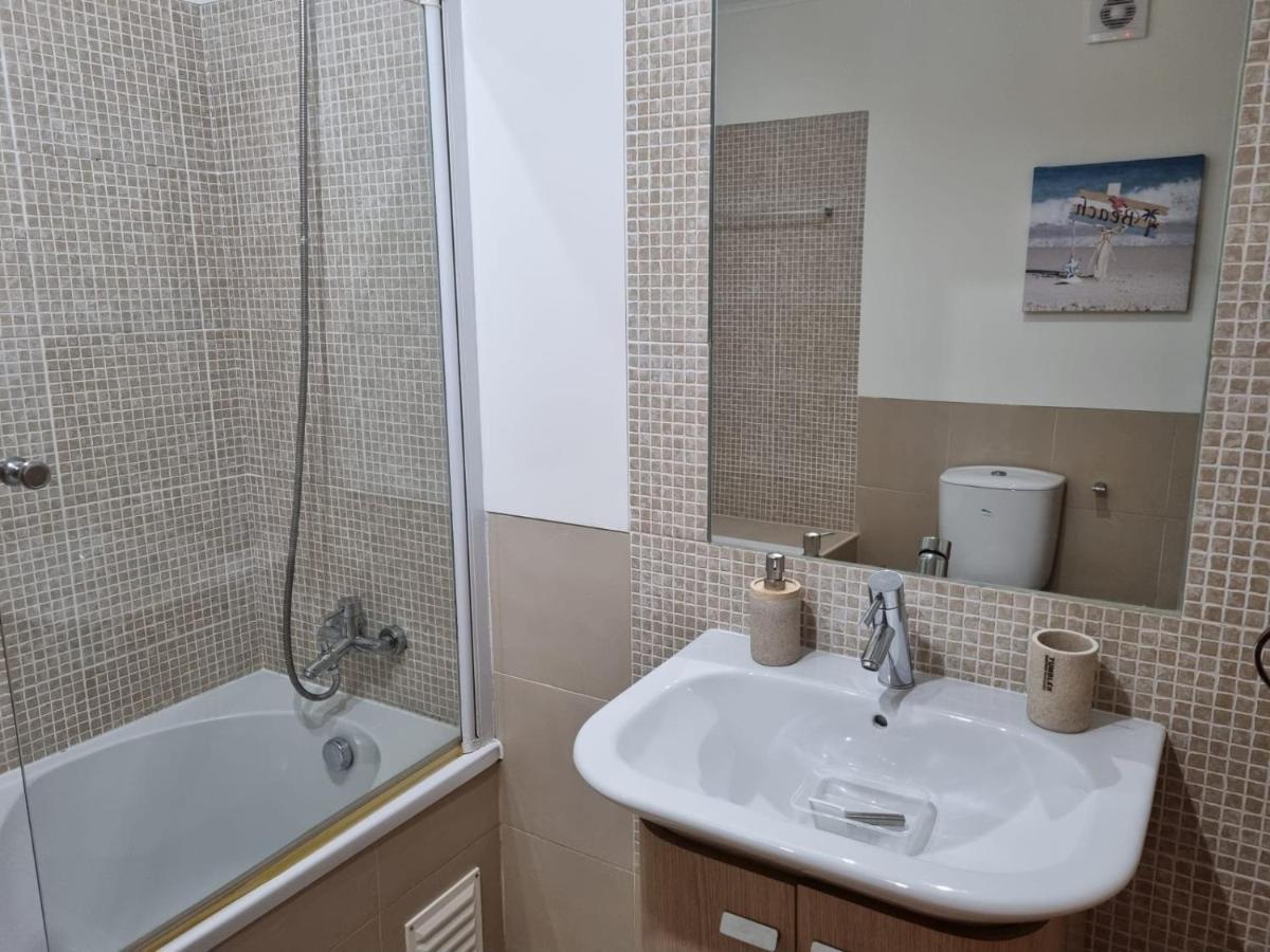 Marinho - 2 Bedroom 2 Bathroom Ground Floor Apartment With Communal Pool And Gardens Conceicao  Экстерьер фото